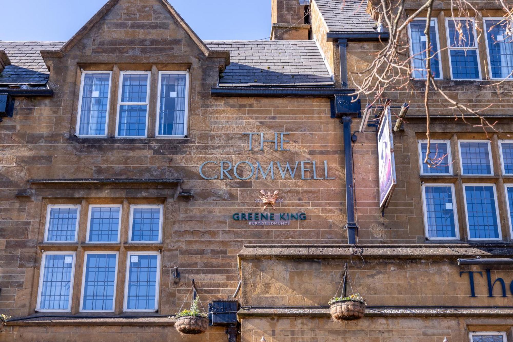 באנבורי Cromwell Lodge Hotel By Greene King Inns מראה חיצוני תמונה
